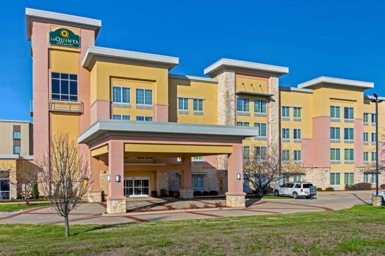 La Quinta & By Wyndham Ft Worth-burleson Hotel