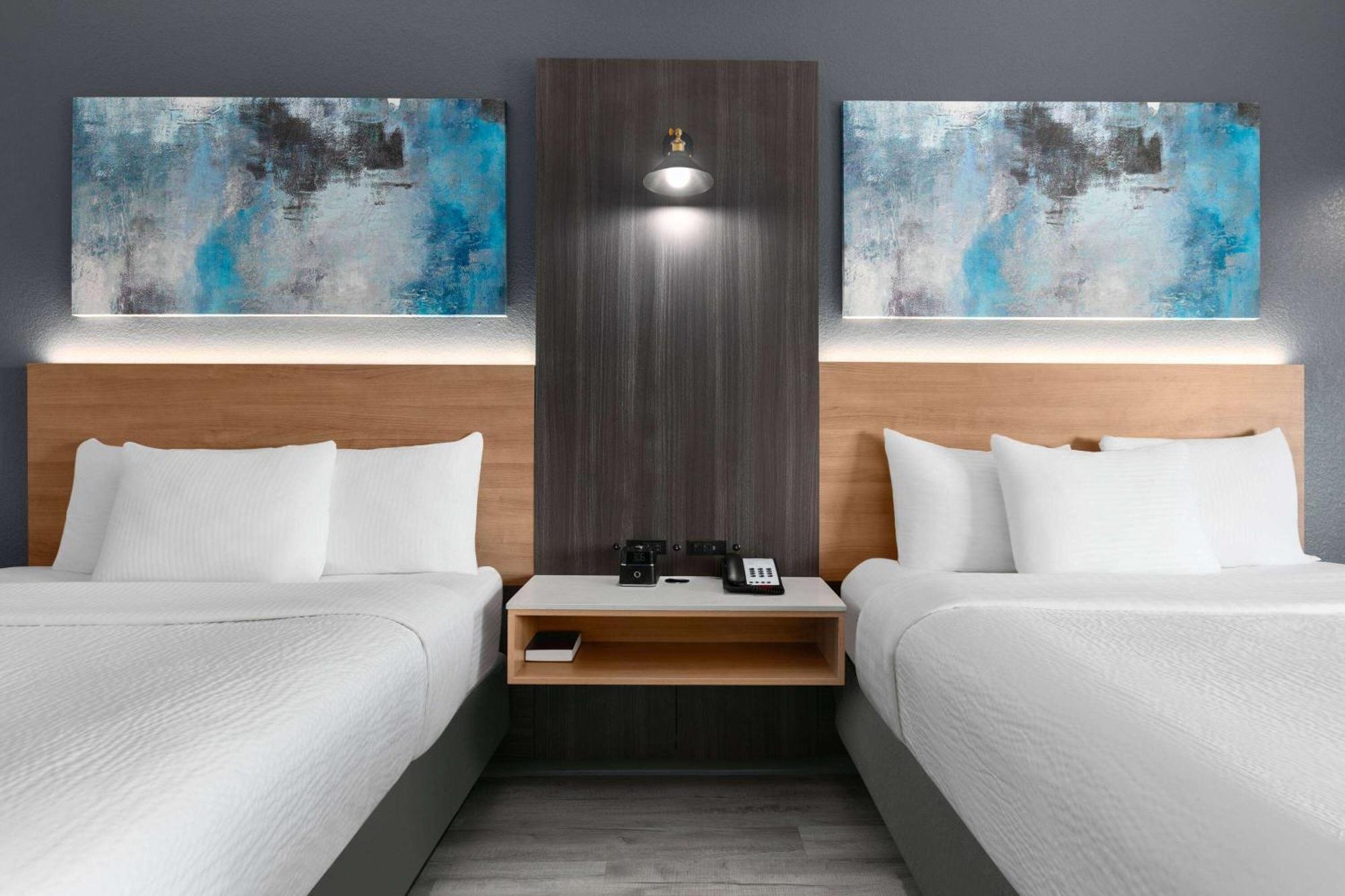 Hotel La Quinta & By Wyndham Ft Worth-burleson