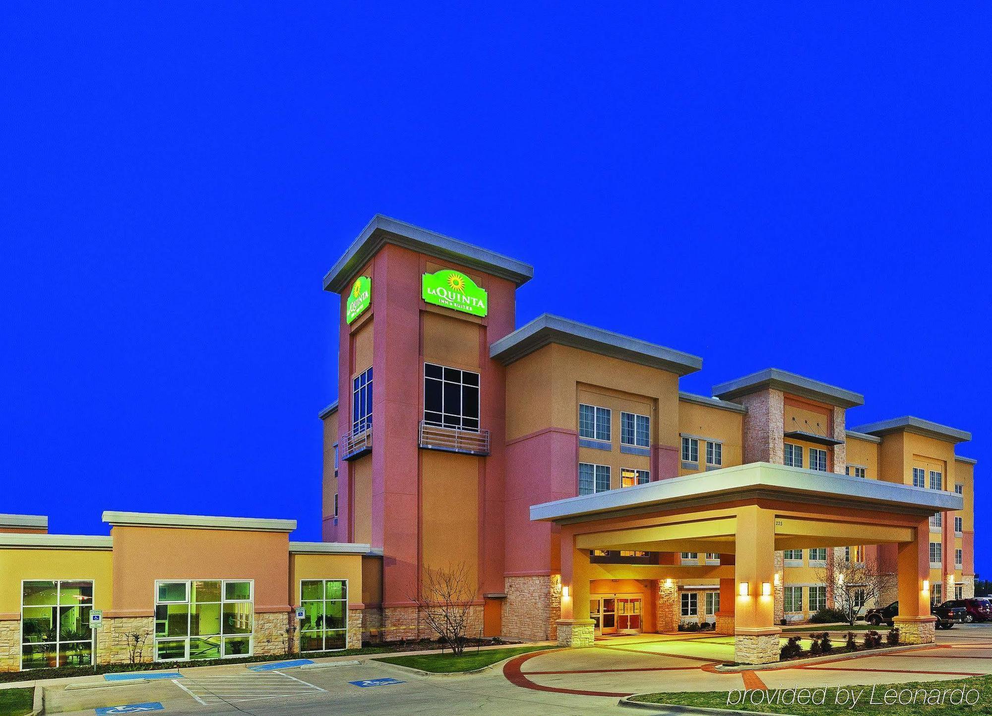 La Quinta & By Wyndham Ft Worth-burleson Hotel 3*